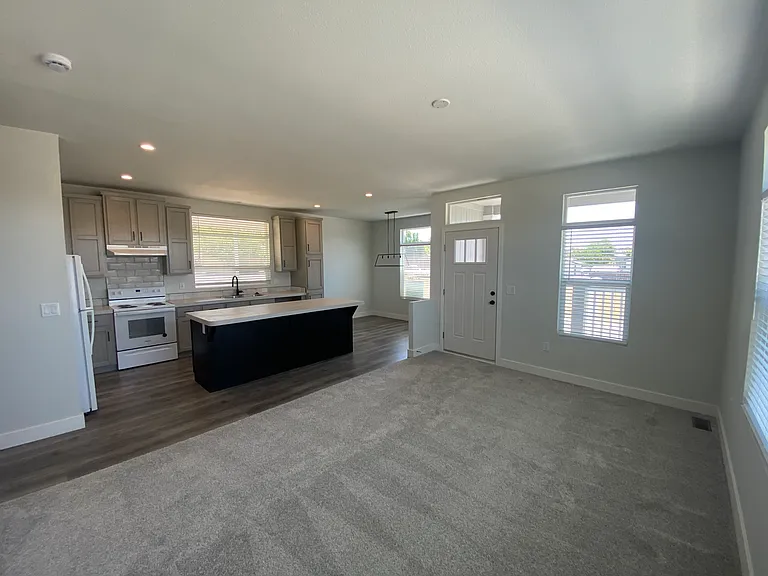 2920 Clark Rd #6L — Photo 5