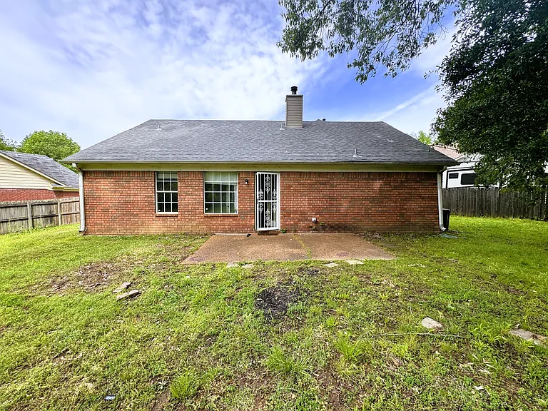 2819 Hidden Creek Cv — Photo 13