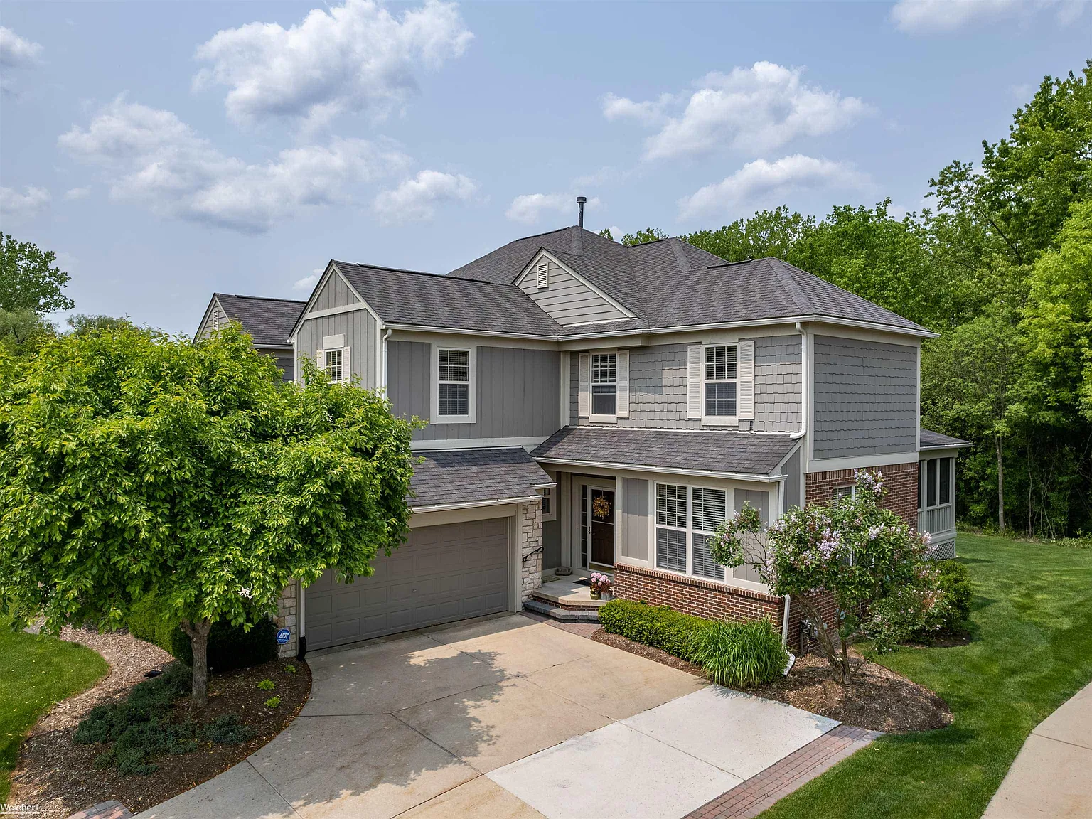 2274 Preserve Ln photo 1