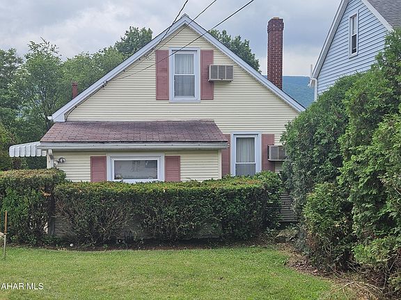 4th image of 410 Grant Ave
