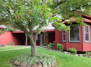87 Schrum Dr, Whitmore Lake, MI 48189