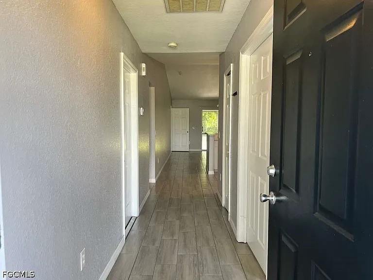 715 SE 24th Ave #715 — Photo 3