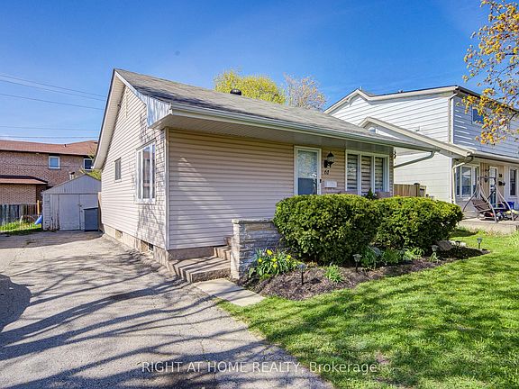 5th image of 61 Beatty Rd