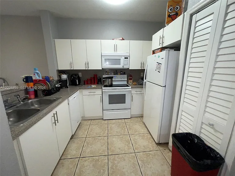 2903 SE 17th Ave #110 — Photo 3