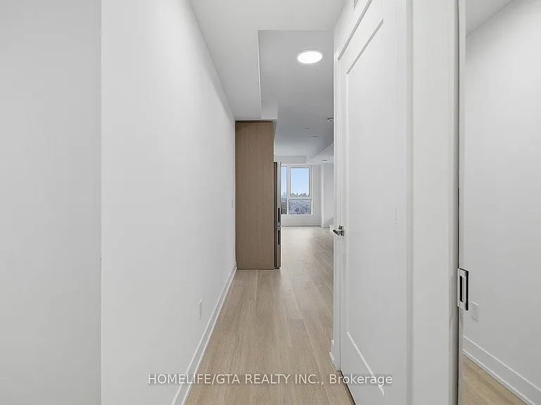 60 Central Park Dr #2104 — Photo 6