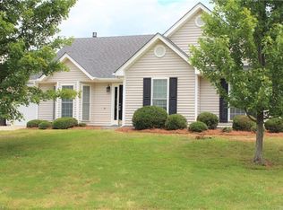 105 Drawbridge Ct, Kernersville, NC 27284