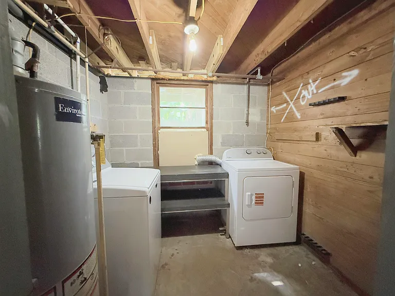 512 Crescent Blvd — Photo 9