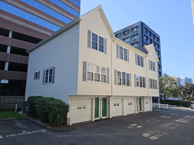 19 Lindale St APT E, Stamford, CT, 06902