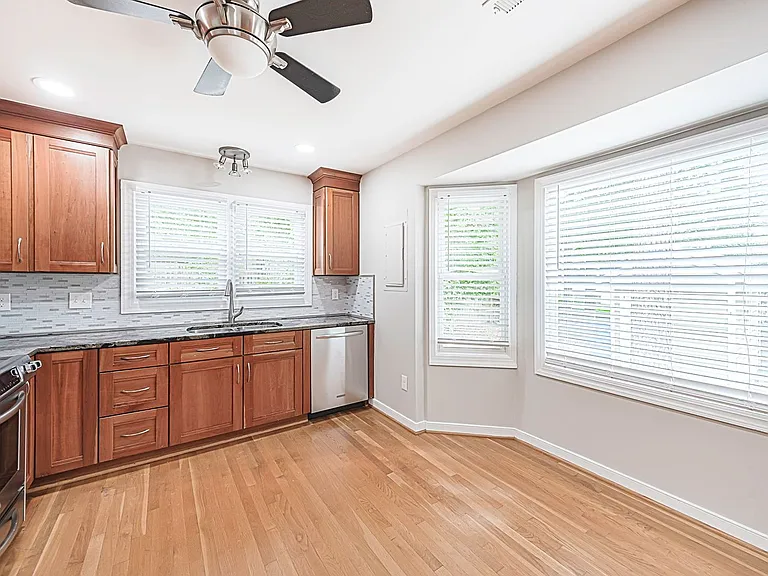 12933 Church Ct — Photo 12