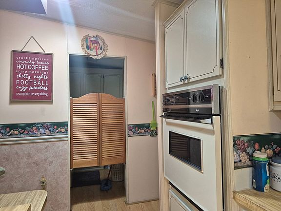 3rd image of 3021 Myakka River Rd