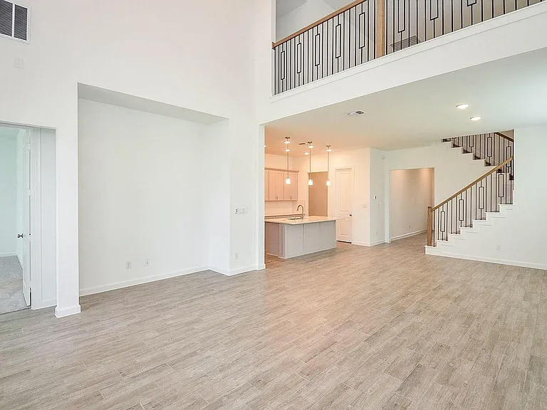 3811 Hermitage Dr — Photo 22