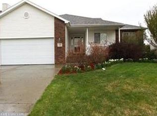 1570 Prairie Ln, Lincoln, NE 68521