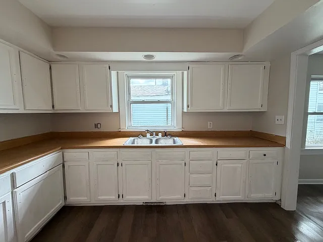 208 S Bendix Dr — Photo 4