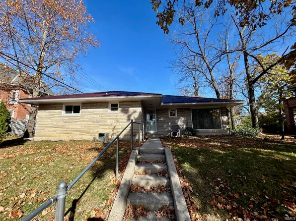 117 E Kickapoo St, Hartford City, IN 47348