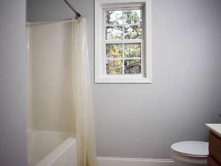 101 Wayne Dr — Photo 12