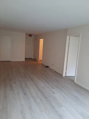 Rented by Bank Neary | media 18