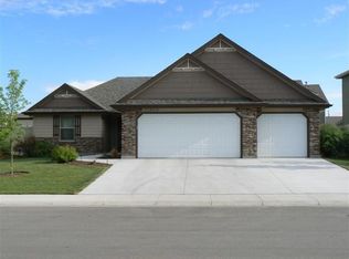 11929 Goldfinch St, Caldwell, ID 83605