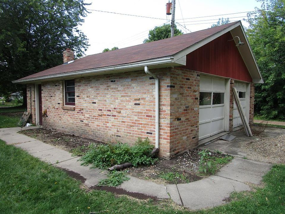 2nd image of 509 Elm Ave SE