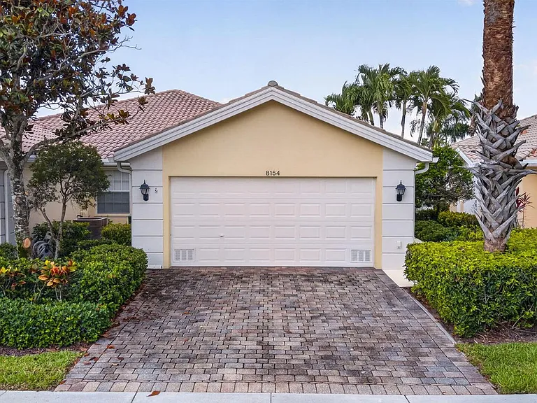 8154 Montserrat Pl — Photo 54