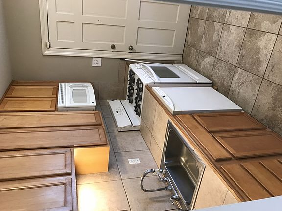 4th image of 4970 Eastern St