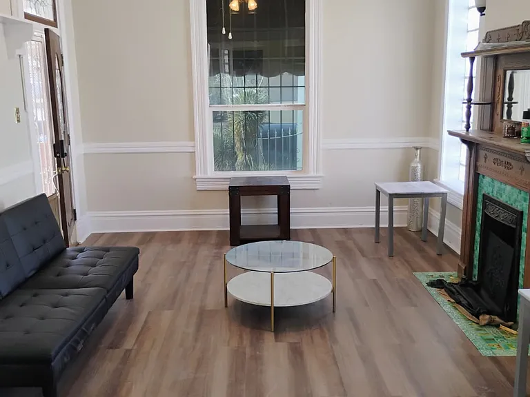 712 N Ochoa St — Photo 1