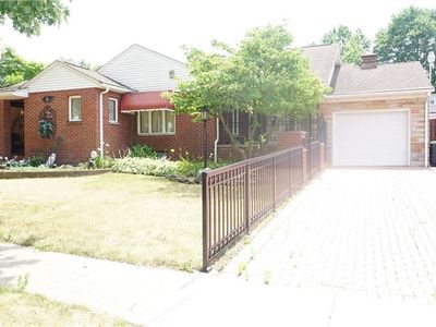 202 E Woodsdale Ave, Akron, OH, 44301