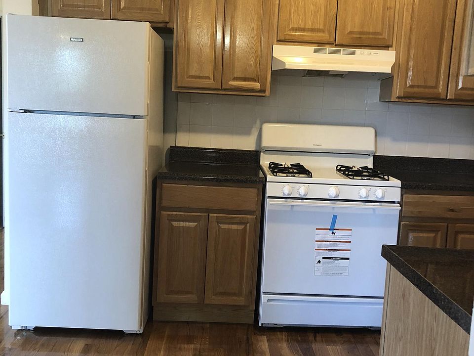 1st image of 605 Hollywood Ave