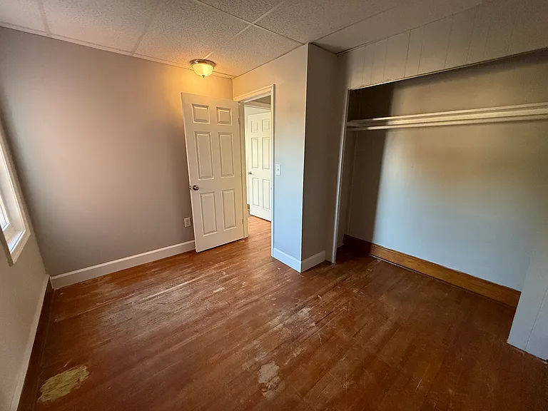 10 Fairview Ave #3 — Photo 14