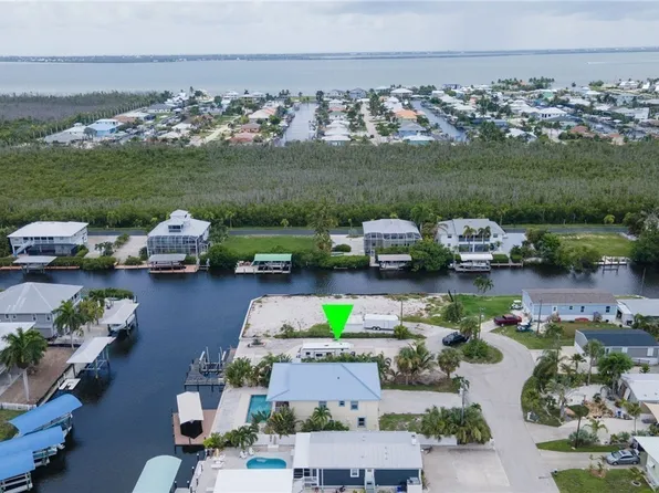 2692 N Ibis Ct, Saint James City, FL 33956