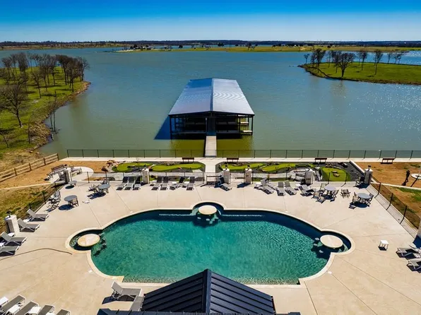 Waterfront, Corsicana, TX 75110
