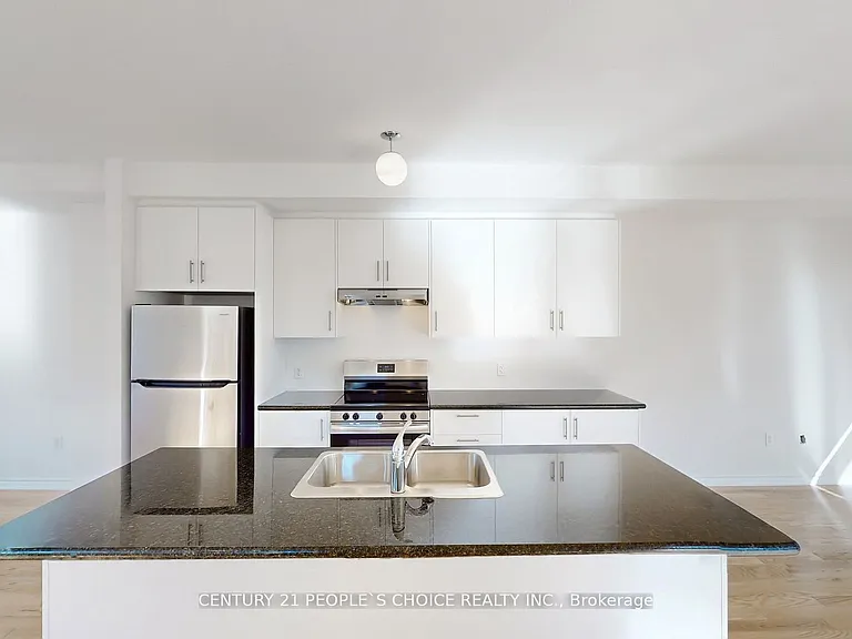 37 Drainie St — Photo 8