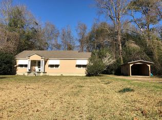 355 Tennessee St, Roxie, MS 39661