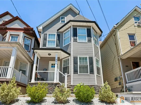 96 Gordon St, Perth Amboy, NJ 08861