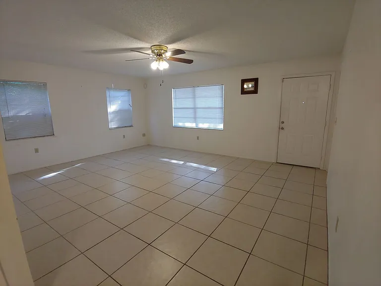 5324 Desoto Pl #A — Photo 3