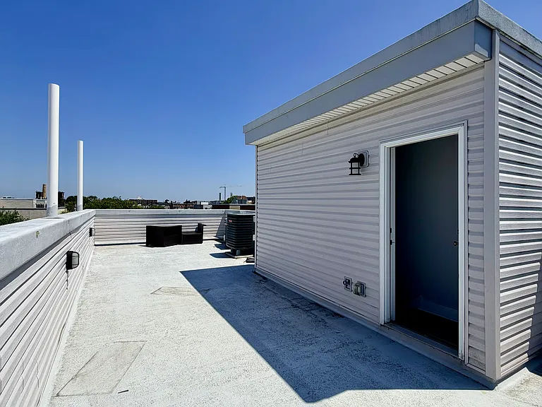 1302 N Marshall St #2 — Photo 34