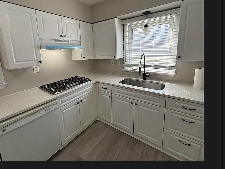11 Oxford Dr — Photo 6