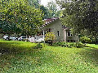 104 Rohrbough St, Belington, WV 26250