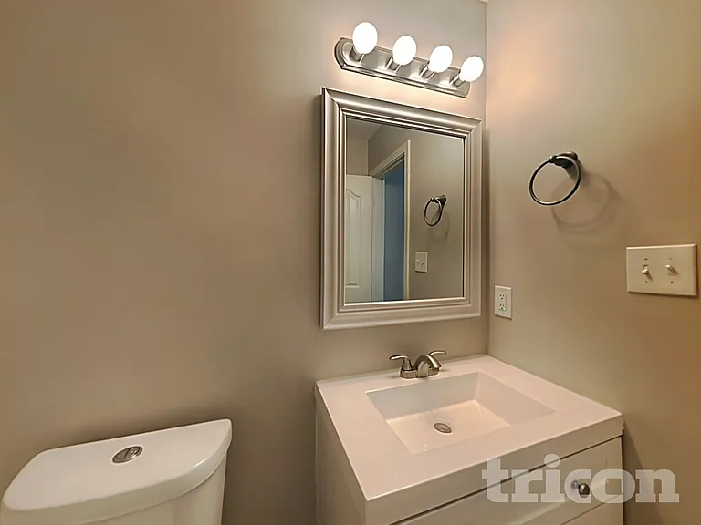 4037 Dover Downs Dr — Photo 14