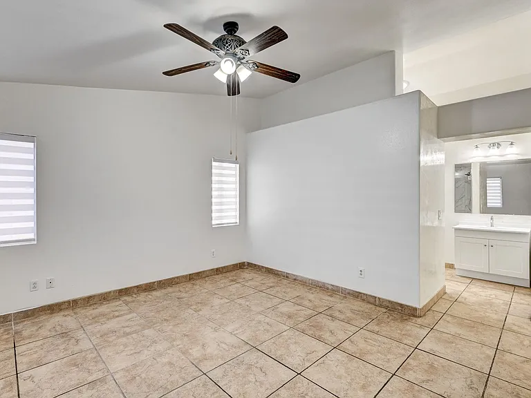 2808 Glen Aulin St — Photo 10