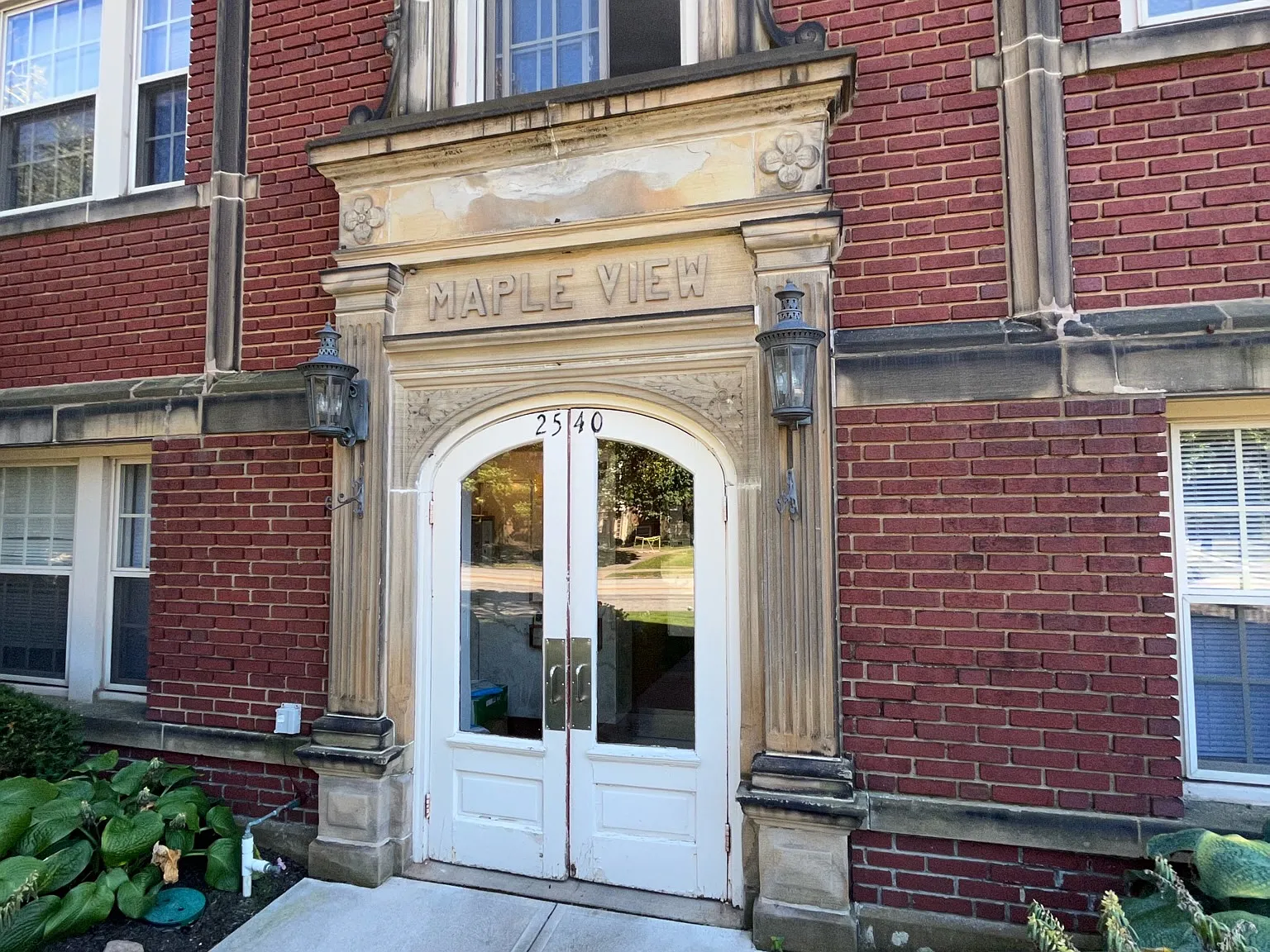 Mapleview Apartments — Photo 3