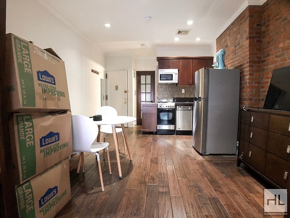 1st image of 86 Horatio St #2