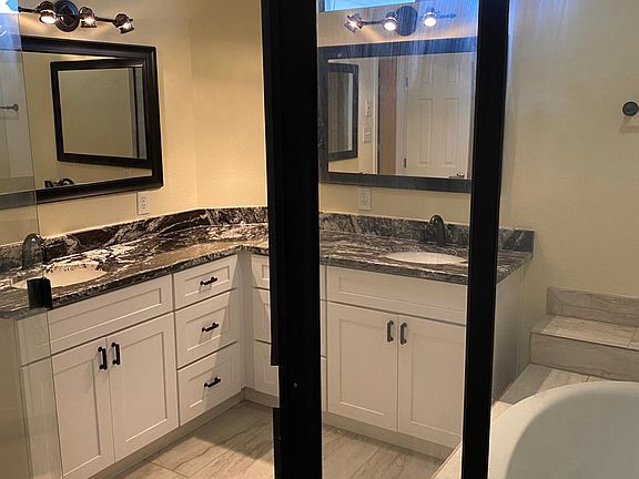 4th image of 8 Stonebriar Ct #8