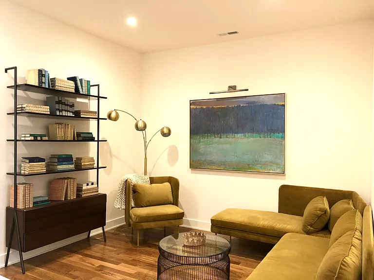 2321 Clark Ave — Photo 19