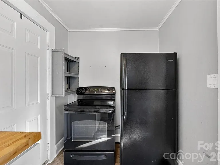 713 Prospect St NW — Photo 4