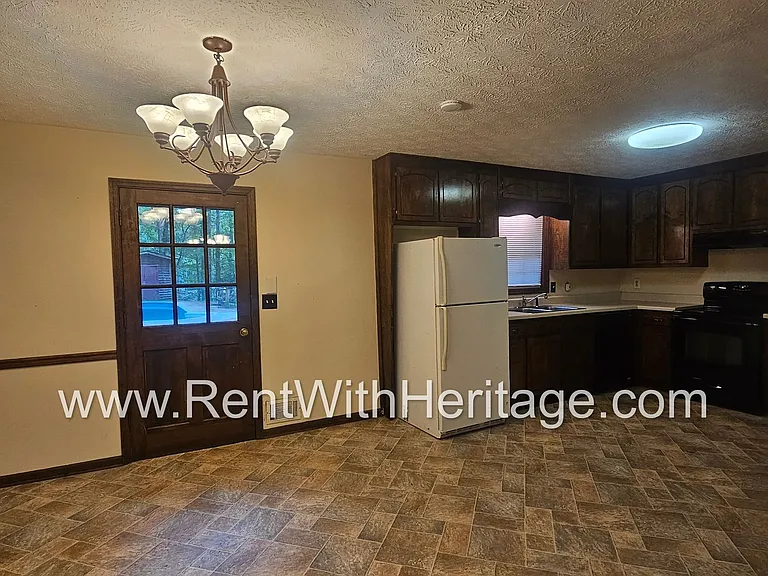 7268 Milam Rd — Photo 11