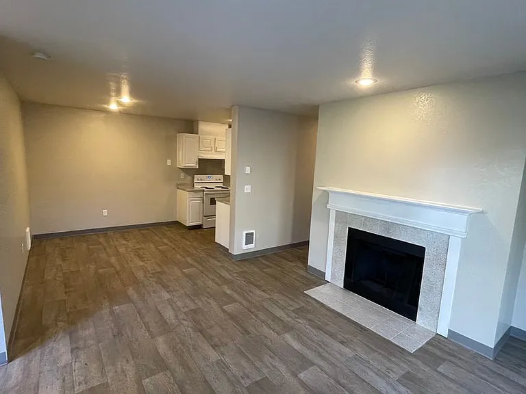 Signature Apartments — Photo 51