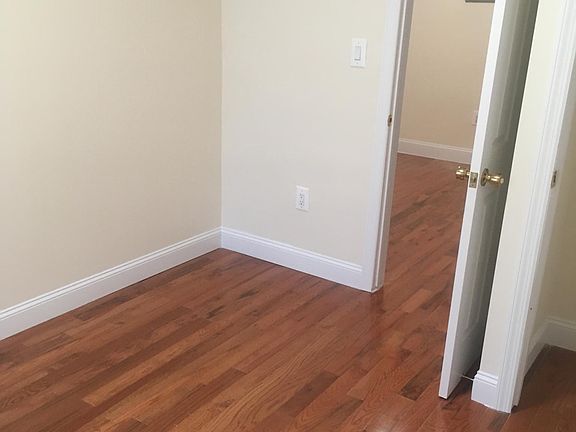 5th image of 278 Jericho Tpke APT 2