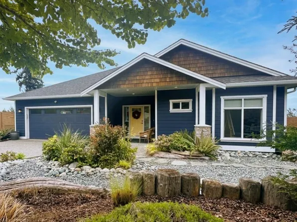 7275 Mugfords Lndg, Sooke, BC V9Z 1M8