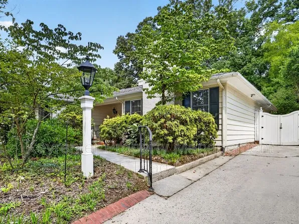 2408 Hawthorne St, Greensboro, NC 27408