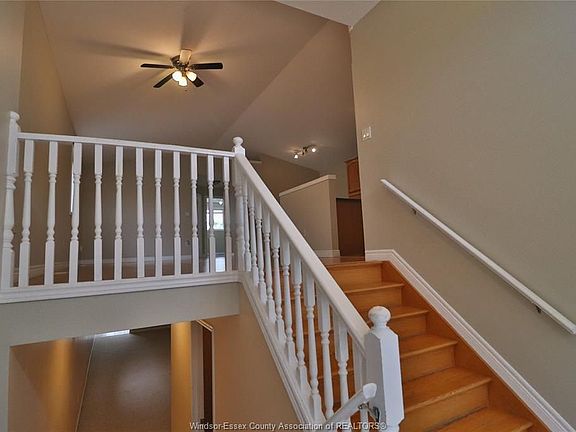 4th image of 1188 Settlers St